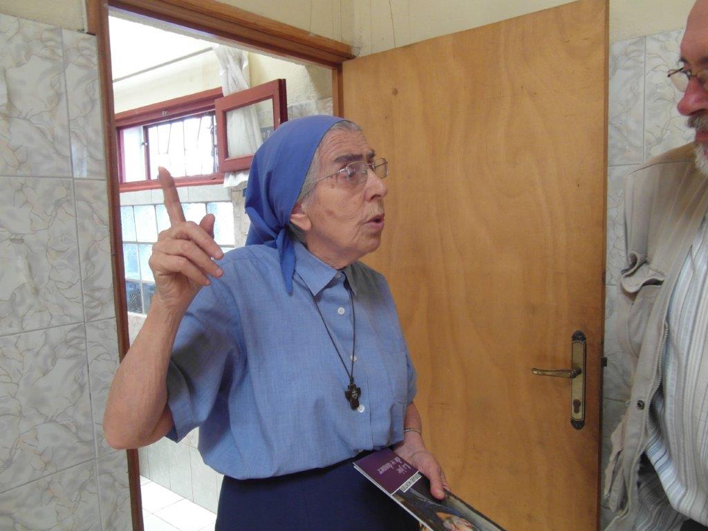 9_Soeur Giovanna au centre de soins.jpg